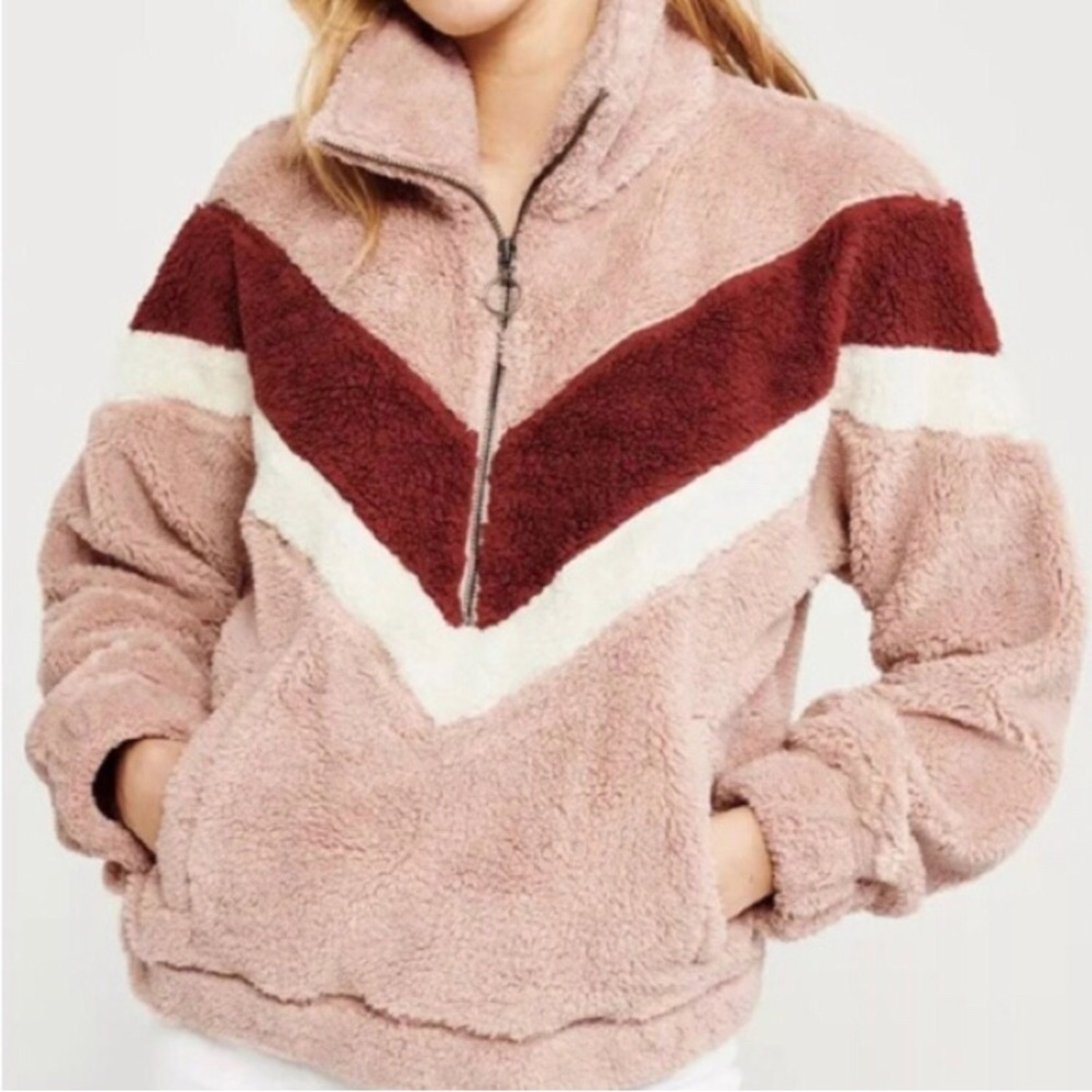 Sherpa Colorblock Chevron Half-Zip Pullover Sweater‎